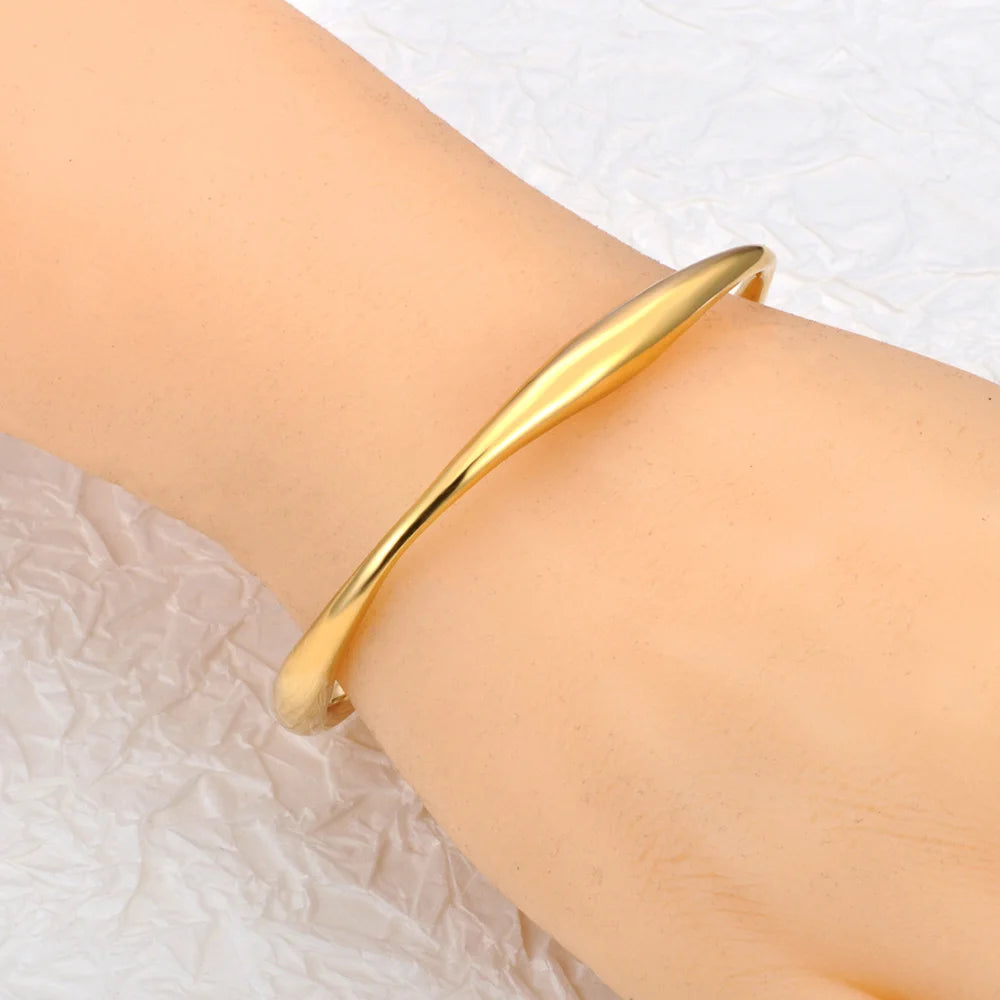 Lokaer 316 Stainless Steel Wrist Opening Bracelet Bangle For Women Gold Color Handmade Cast Statement Brand Party Jewelry B24008