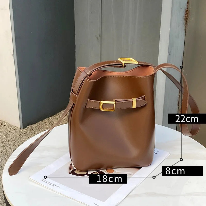 Genuine Leather Bucket Bag for Women New Vintage messenger bag High Quality Simple Handbag Lady Shoulder Bag Luxury bag female