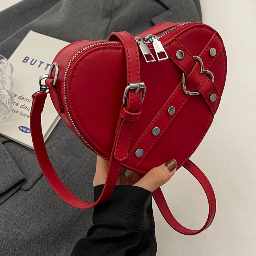 Jul Rivet Heart Bag